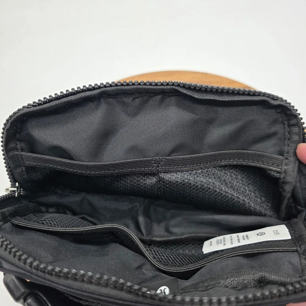 Lululemon Everywhere Belt Bag 1L Black Waist Pack Crossbody LU9AX2S NWT - Picture 7 of 10